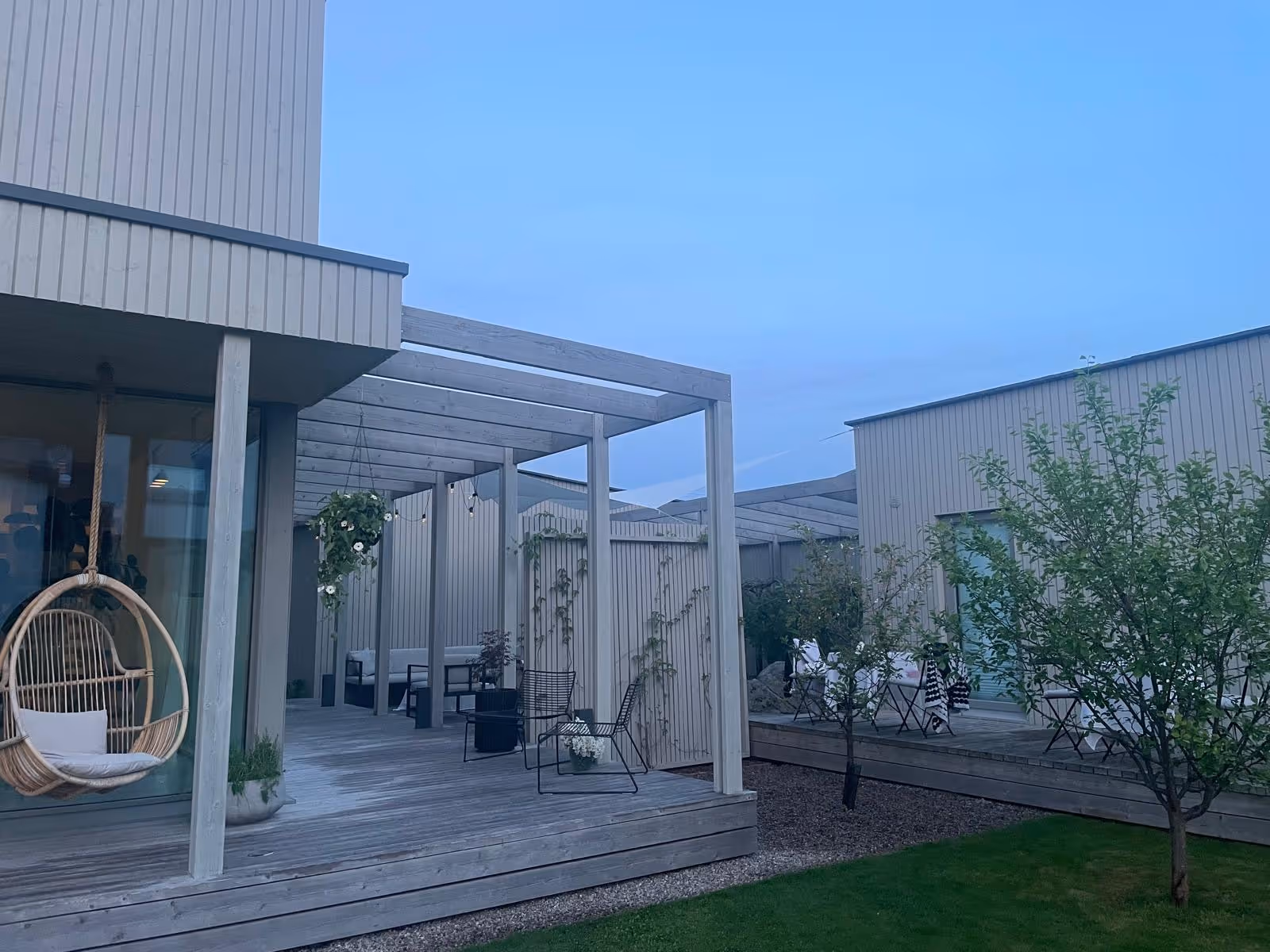 Pihanhoitopalvelut, viihtyisäpiha Emertalta